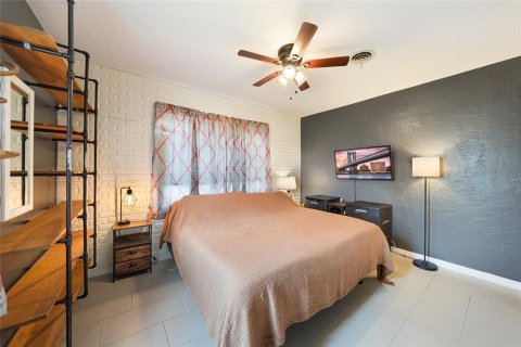House in Port Charlotte, Florida 3 bedrooms, 122.63 sq.m. № 1808054 - photo 13