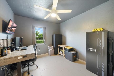 House in Port Charlotte, Florida 3 bedrooms, 122.63 sq.m. № 1808054 - photo 17