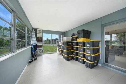 House in Port Charlotte, Florida 3 bedrooms, 122.63 sq.m. № 1808054 - photo 24