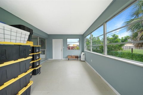 House in Port Charlotte, Florida 3 bedrooms, 122.63 sq.m. № 1808054 - photo 25