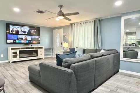 Villa ou maison à vendre à Largo, Floride: 3 chambres, 96.34 m2 № 2398769 - photo 4