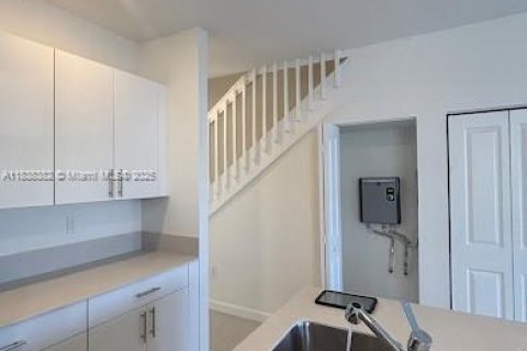 Adosado en alquiler en Florida City, Florida, 4 dormitorios, 151.71 m2 № 1823912 - foto 19
