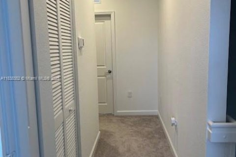 Adosado en alquiler en Florida City, Florida, 4 dormitorios, 151.71 m2 № 1823912 - foto 11