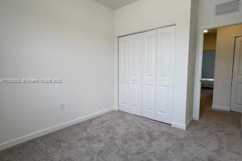 Adosado en alquiler en Florida City, Florida, 4 dormitorios, 151.71 m2 № 1823912 - foto 7