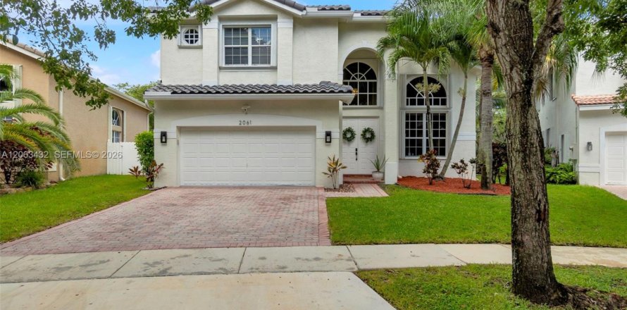 Villa ou maison à Miramar, Floride 4 chambres, 251.49 m2 № 2266230