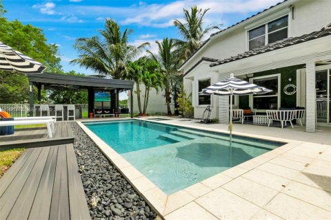 Villa ou maison à vendre à Miramar, Floride: 4 chambres, 251.49 m2 № 2266230 - photo 5