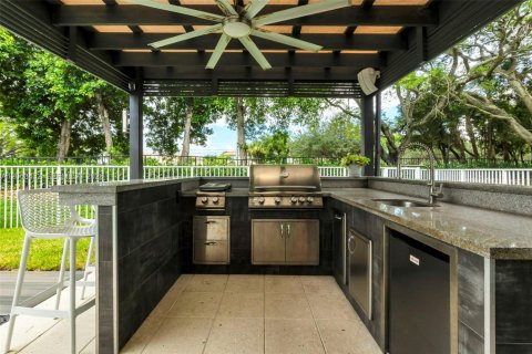 Villa ou maison à vendre à Miramar, Floride: 4 chambres, 251.49 m2 № 2266230 - photo 11
