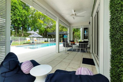 Villa ou maison à vendre à Miramar, Floride: 4 chambres, 251.49 m2 № 2266230 - photo 22