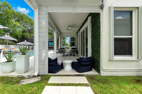 Villa ou maison à vendre à Miramar, Floride: 4 chambres, 251.49 m2 № 2266230 - photo 23