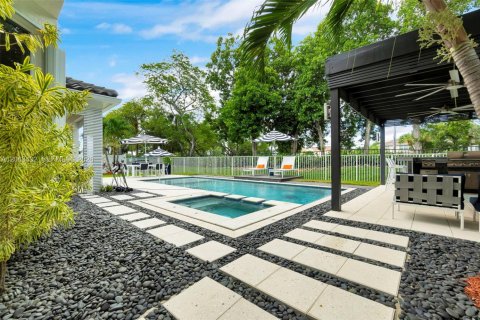 Villa ou maison à vendre à Miramar, Floride: 4 chambres, 251.49 m2 № 2266230 - photo 17