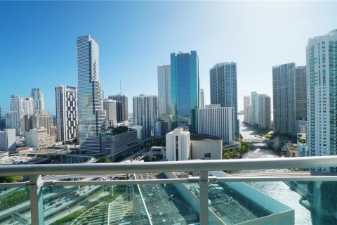 Condo in Miami, Florida, 3 bedrooms  № 1823391 - photo 12
