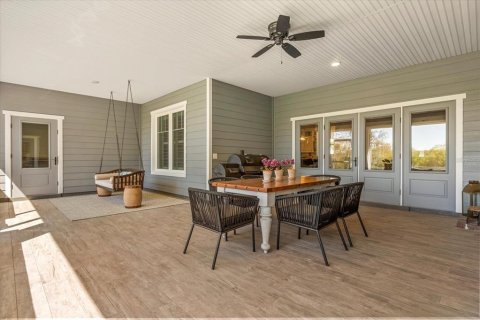 House in Mount Dora, Florida 3 bedrooms, 241.27 sq.m. № 1581889 - photo 28