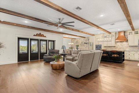 House in Mount Dora, Florida 3 bedrooms, 241.27 sq.m. № 1581889 - photo 12