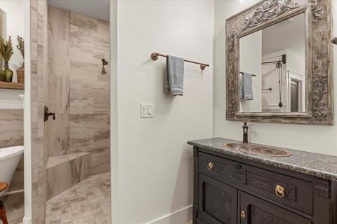 House in Mount Dora, Florida 3 bedrooms, 241.27 sq.m. № 1581889 - photo 20