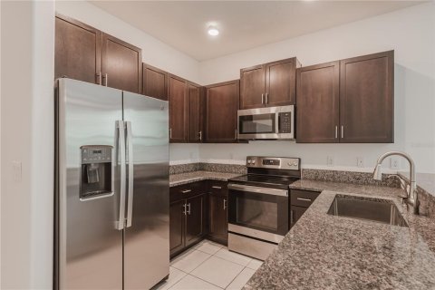 Townhouse in Ruskin, Florida 3 bedrooms, 172.24 sq.m. № 1846367 - photo 6