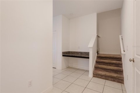 Townhouse in Ruskin, Florida 3 bedrooms, 172.24 sq.m. № 1846367 - photo 4