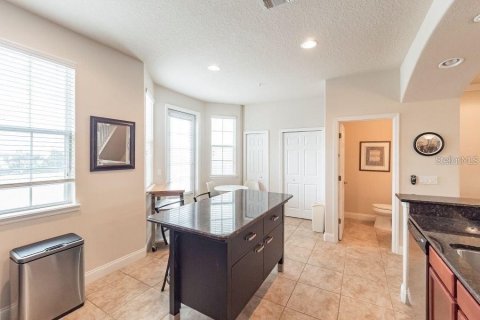 Townhouse in Orlando, Florida 3 bedrooms, 182.92 sq.m. № 2209952 - photo 13