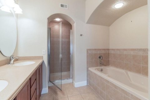 Townhouse in Orlando, Florida 3 bedrooms, 182.92 sq.m. № 2209952 - photo 5