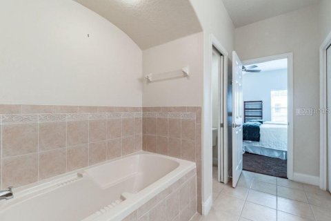 Townhouse in Orlando, Florida 3 bedrooms, 182.92 sq.m. № 2209952 - photo 3