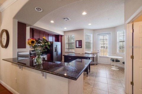 Townhouse in Orlando, Florida 3 bedrooms, 182.92 sq.m. № 2209952 - photo 12