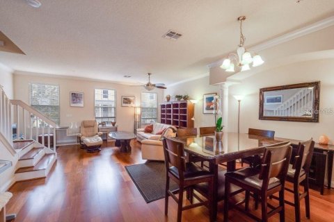 Townhouse in Orlando, Florida 3 bedrooms, 182.92 sq.m. № 2209952 - photo 2