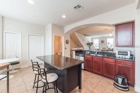 Townhouse in Orlando, Florida 3 bedrooms, 182.92 sq.m. № 2209952 - photo 14