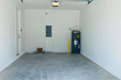 Townhouse in Davenport, Florida 3 bedrooms, 146.6 sq.m. № 2112146 - photo 20