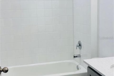 Townhouse in Davenport, Florida 3 bedrooms, 146.6 sq.m. № 2112146 - photo 10