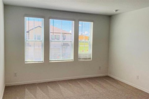 Townhouse in Davenport, Florida 3 bedrooms, 146.6 sq.m. № 2112146 - photo 21