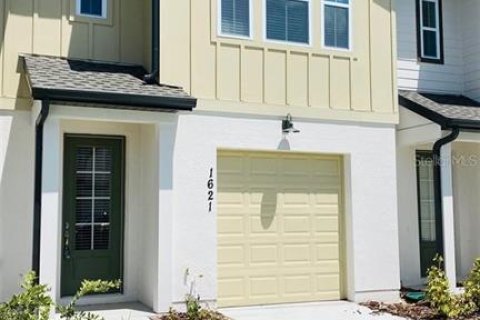 Townhouse in Davenport, Florida 3 bedrooms, 146.6 sq.m. № 2112146