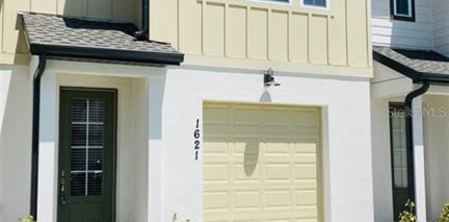 Townhouse in Davenport, Florida 3 bedrooms, 146.6 sq.m. № 2112146