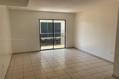 Copropriété à louer à Hialeah, Floride: 2 chambres, 82.96 m2 № 2268515 - photo 6