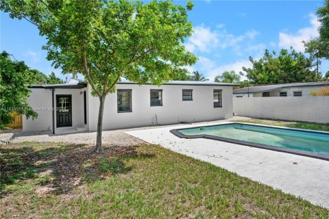 House in St. Lucie, Florida 3 bedrooms, 88.26 sq.m. № 1840860 - photo 19