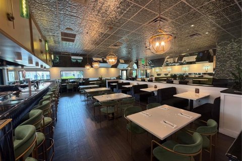 Commercial property in Tampa, Florida № 2204627 - photo 4