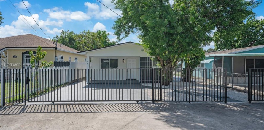 Casa en Miami, Florida 3 dormitorios, 99.87 m2 № 2007026