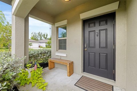 House in Tampa, Florida 5 bedrooms, 210.33 sq.m. № 1907458 - photo 5