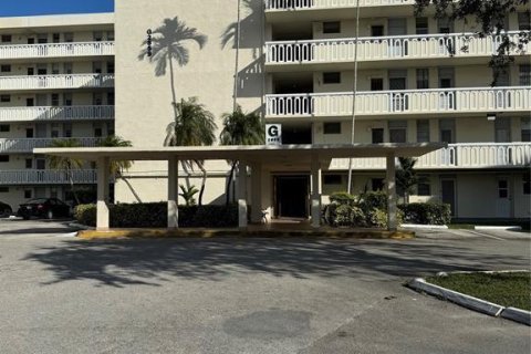 Купить кондоминиум в Авентура, Флорида 1 комната, 100.61м2, № 2083123 - фото 3