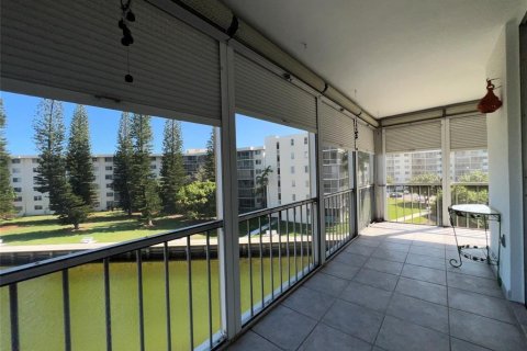 Купить кондоминиум в Авентура, Флорида 1 комната, 100.61м2, № 2083123 - фото 9