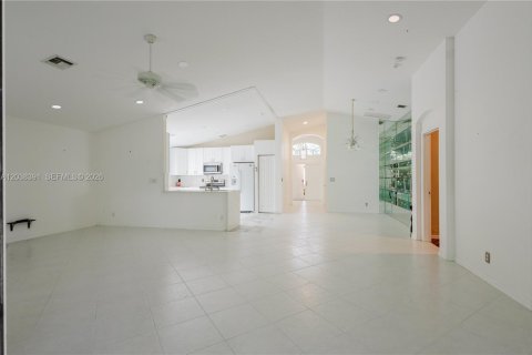 Casa en alquiler en Boynton Beach, Florida, 3 dormitorios, 175.03 m2 № 2085831 - foto 4