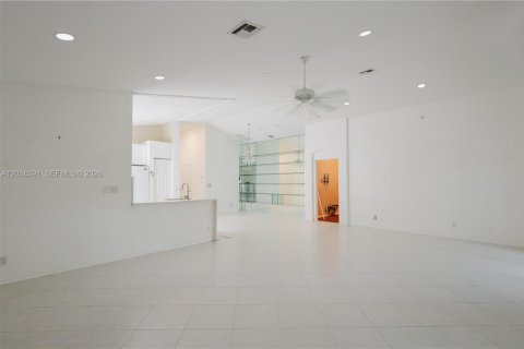 Casa en alquiler en Boynton Beach, Florida, 3 dormitorios, 175.03 m2 № 2085831 - foto 6