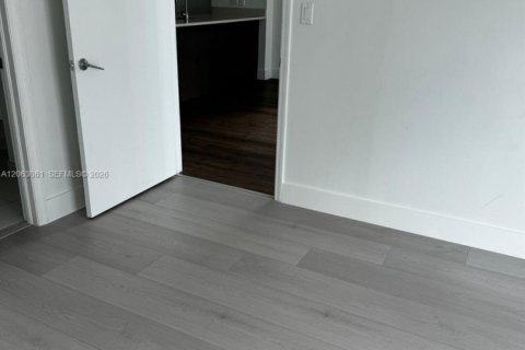 Copropriété à louer à Miami, Floride: 2 chambres, 111.2 m2 № 2265932 - photo 8
