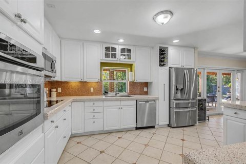 Casa en venta en Palmetto Bay, Florida, 3 dormitorios, 219.06 m2 № 2080594 - foto 4
