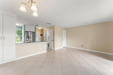 Adosado en venta en Orlando, Florida, 2 dormitorios, 89.19 m2 № 2150048 - foto 12