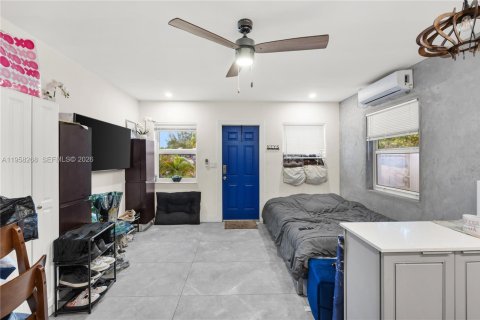 Commercial property in Oakland Park, Florida 94.76 sq.m. № 2019708 - photo 11