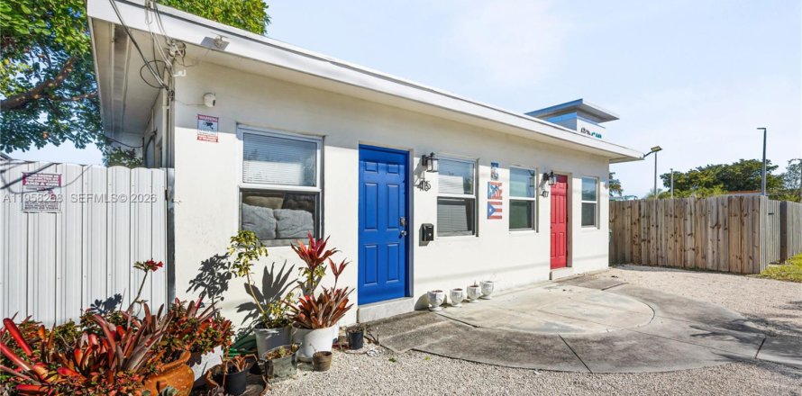 Commercial property in Oakland Park, Florida 94.76 sq.m. № 2019708