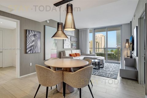 Copropriété à louer à Hollywood, Floride: 2 chambres, 96.99 m2 № 1959210 - photo 5