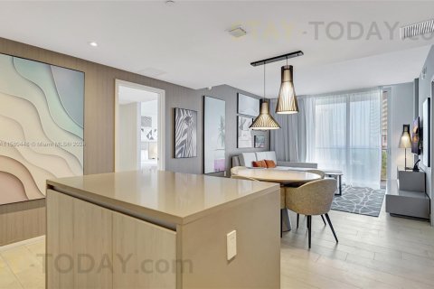 Copropriété à louer à Hollywood, Floride: 2 chambres, 96.99 m2 № 1959210 - photo 9