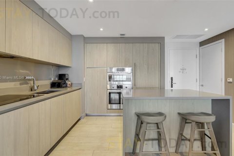 Copropriété à louer à Hollywood, Floride: 2 chambres, 96.99 m2 № 1959210 - photo 12