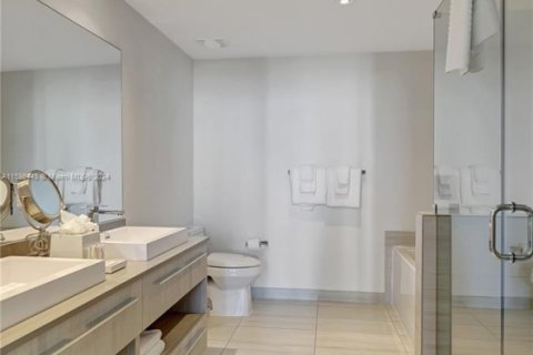 Copropriété à louer à Hollywood, Floride: 2 chambres, 96.99 m2 № 1959210 - photo 21