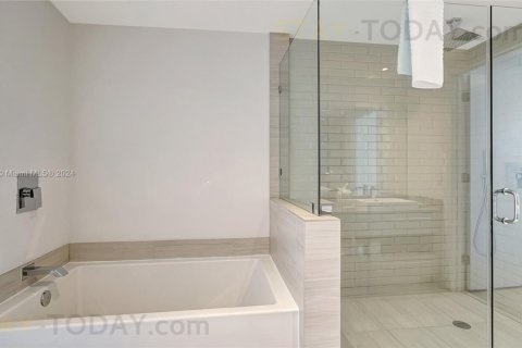 Copropriété à louer à Hollywood, Floride: 2 chambres, 96.99 m2 № 1959210 - photo 22